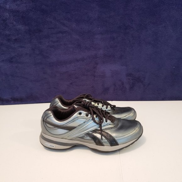 reebok black tennis shoes